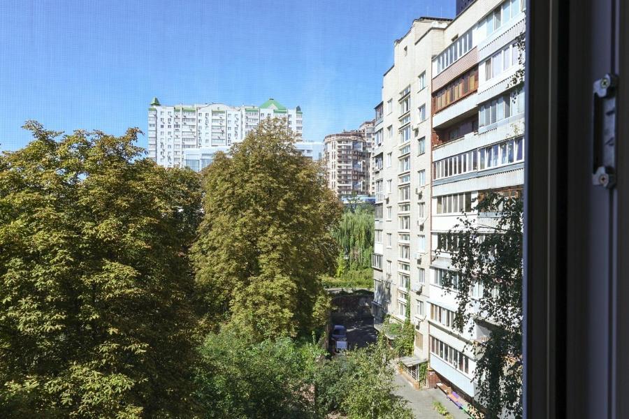 Квартира По Улице Большая Васильковская, 129 キエフ エクステリア 写真